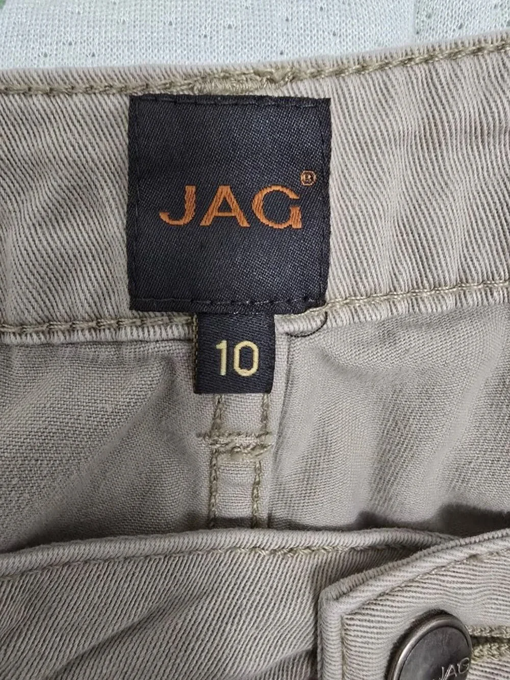 JAG Womens Size 10 Beige Capri Pants Classic Fit Comfortable - Picture 7 of 10